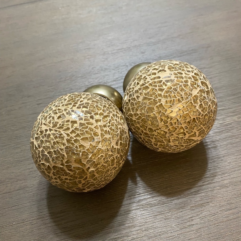 Curtain rod end knobs - Picture 3 of 5